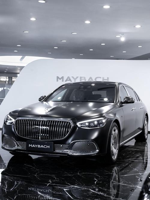 成都114岚图汽车的售后服务让用户无忧出行，迈巴赫未来的豪华车趋势